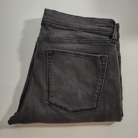 🔴5/$10 Banana Republic black skinny jeans 30/10 - Picture 4 of 6